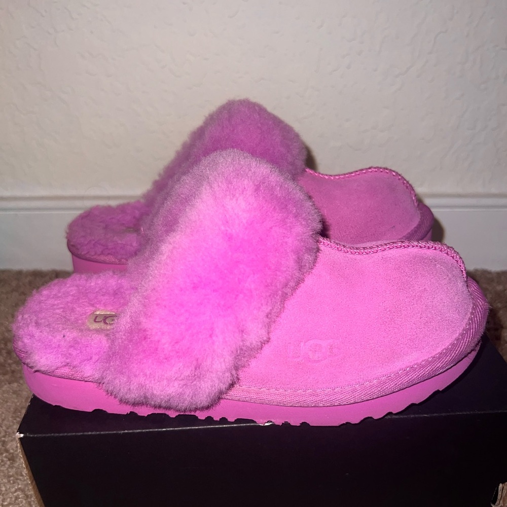 Ugg Girl Slippers Size 13